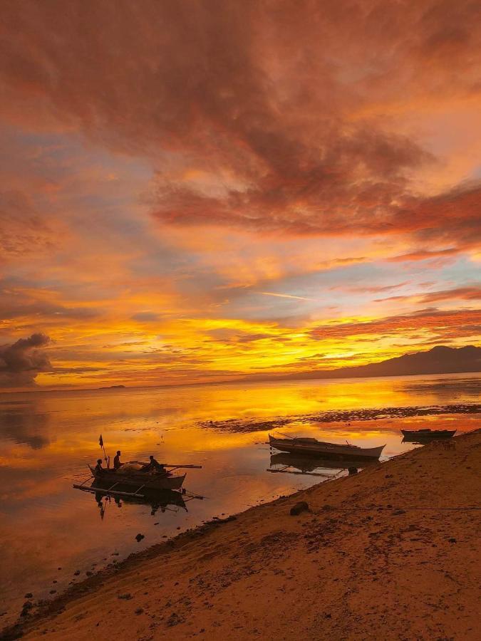 White Bada Guesthouse Siquijor Exterior photo