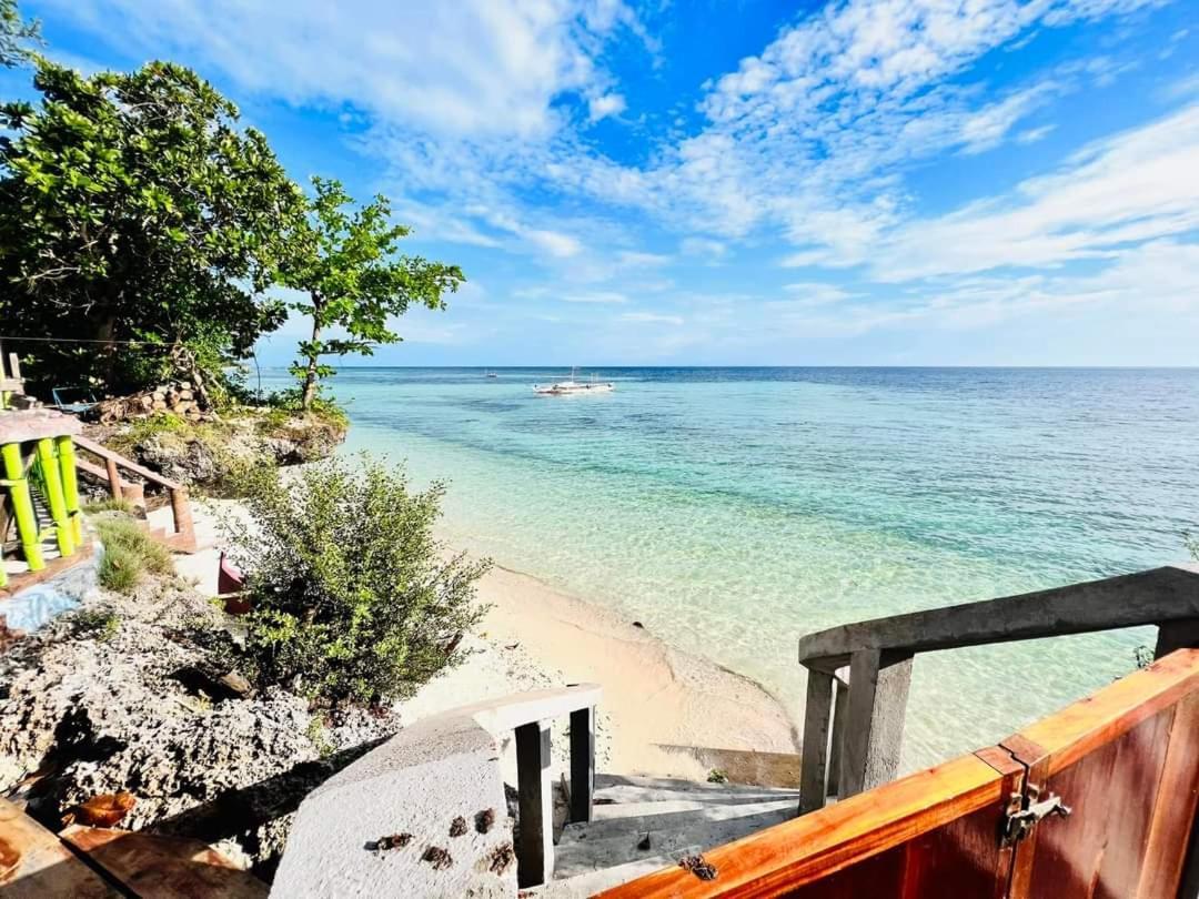 White Bada Guesthouse Siquijor Exterior photo