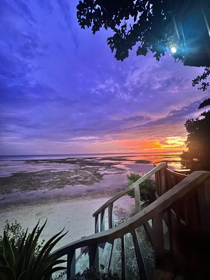 White Bada Guesthouse Siquijor Exterior photo