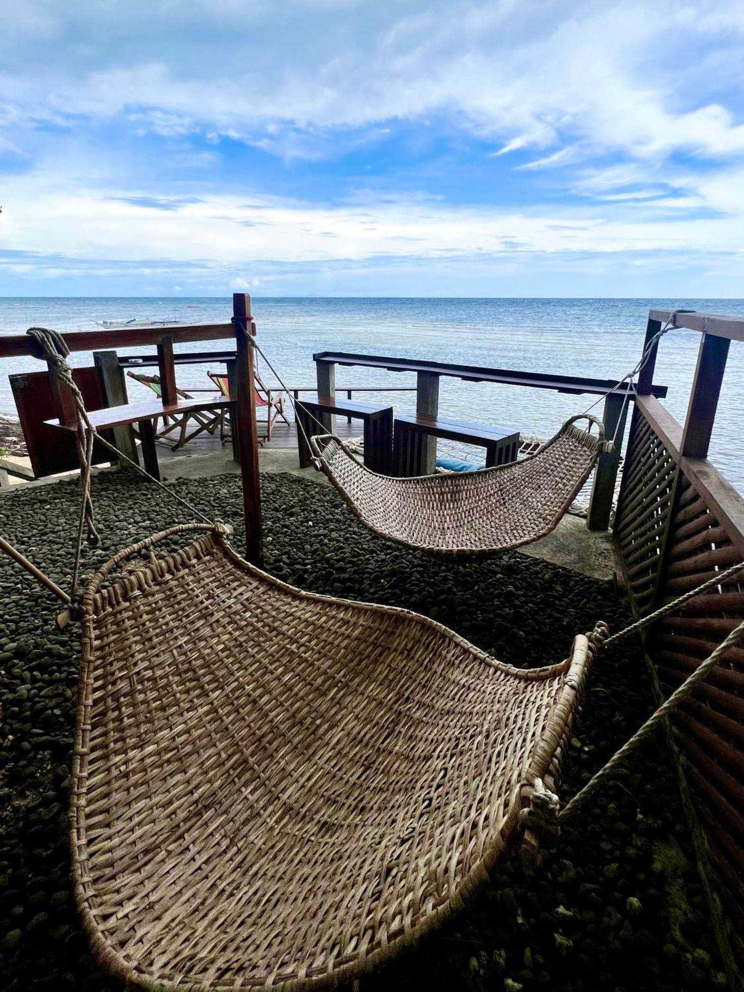 White Bada Guesthouse Siquijor Exterior photo