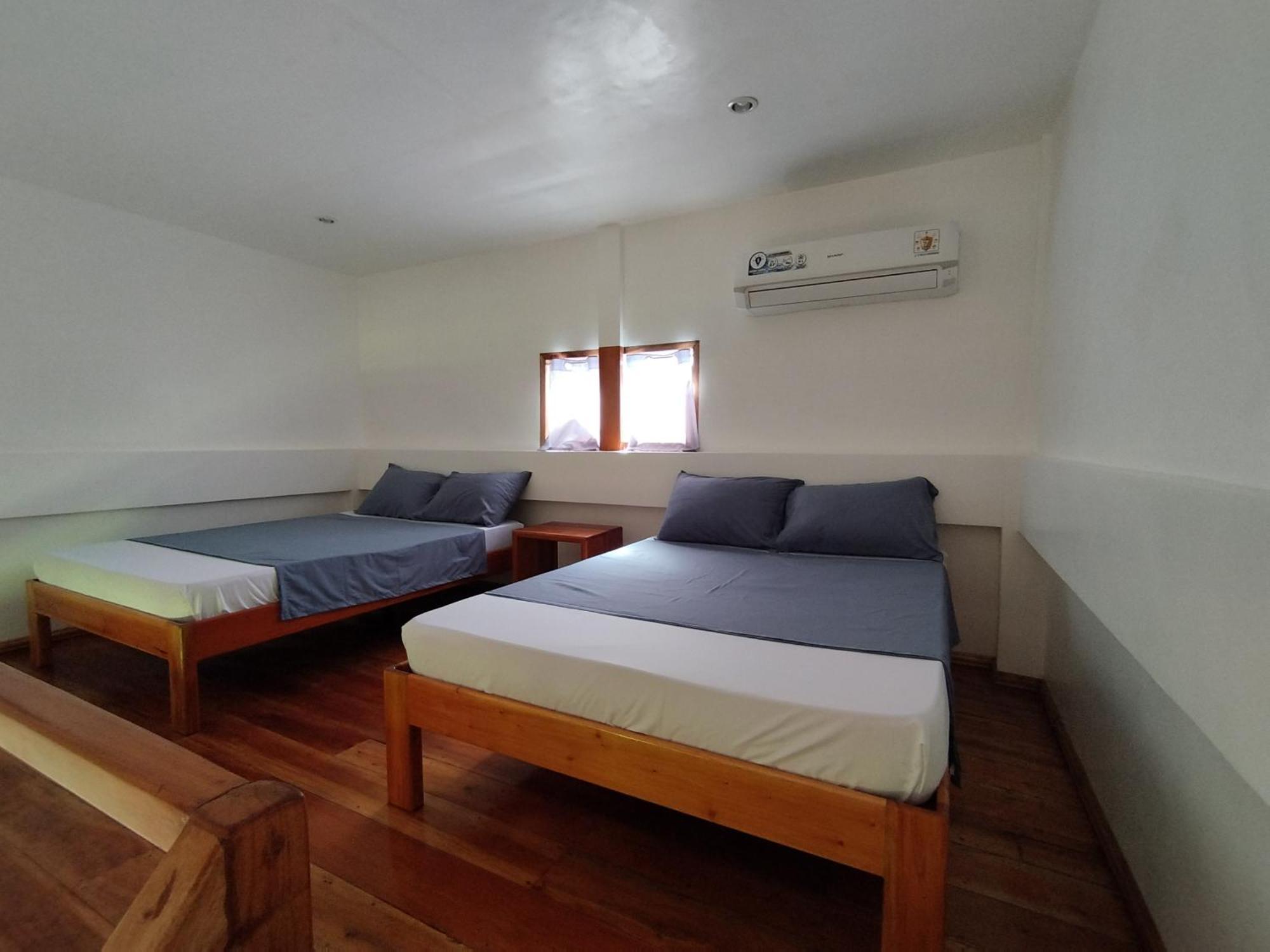 White Bada Guesthouse Siquijor Room photo
